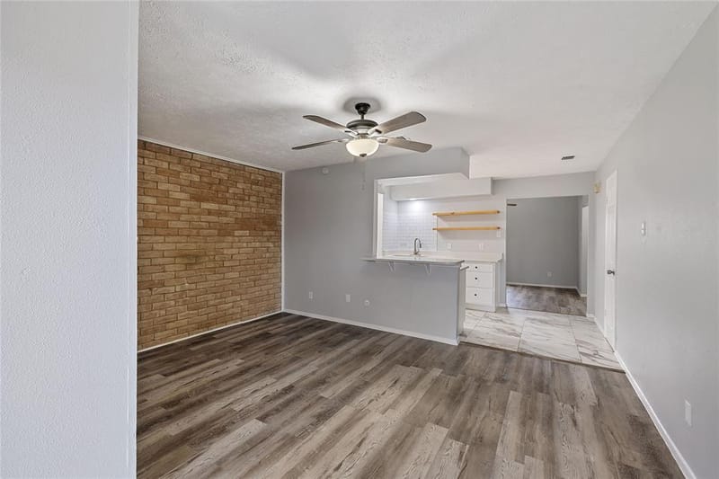 66 W Mountain Creek Drive, Grand Prairie TX 75052 - Photo 3