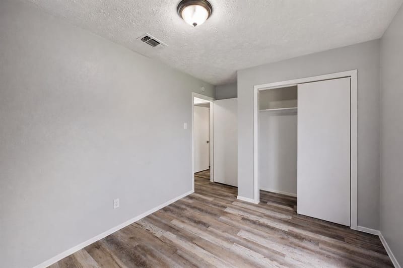 66 W Mountain Creek Drive, Grand Prairie TX 75052 - Photo 9