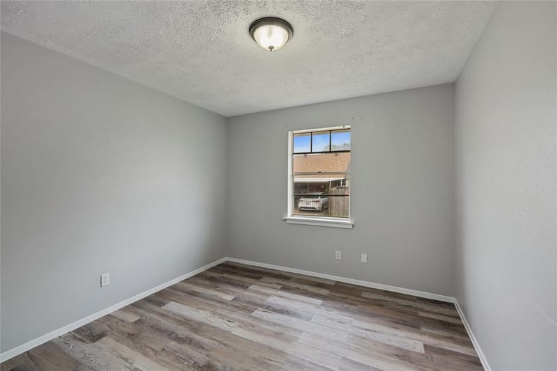 66 W Mountain Creek Drive, Grand Prairie TX 75052 - Photo 8