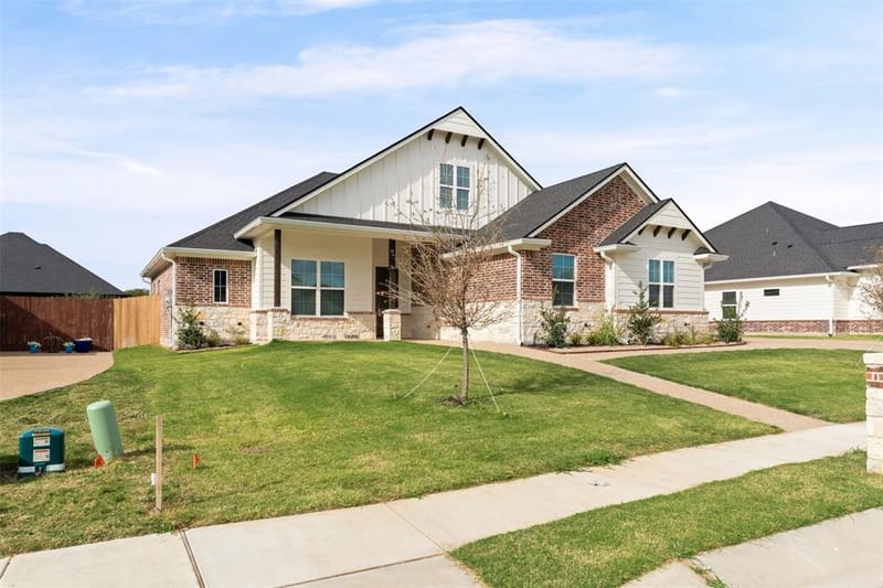 10209 Charmwood Drive, Waco TX 76712 - Photo 2