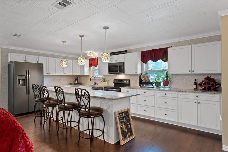 4101 Newport Bay Court, Granbury TX 76049 - Photo 7