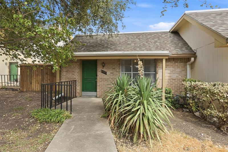 13915 Brookgreen Drive, Dallas TX 75240 - Photo 4