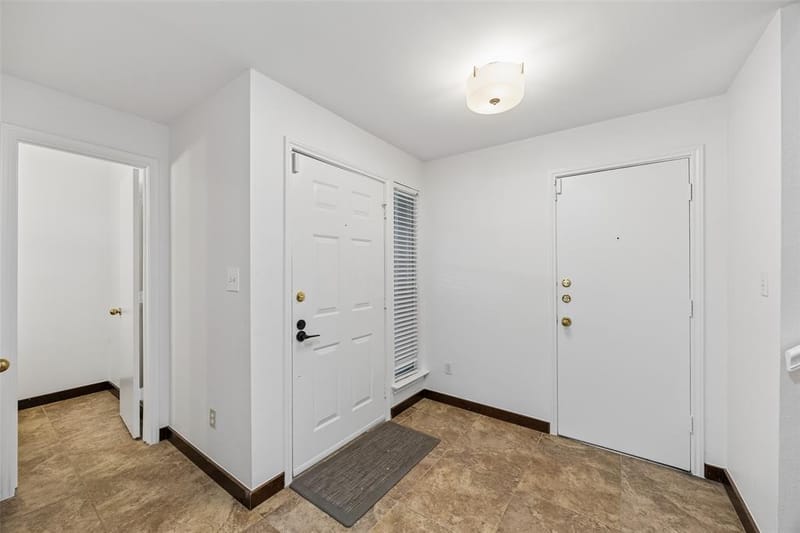 8418 Towneship Lane, Dallas TX 75243 - Photo 4
