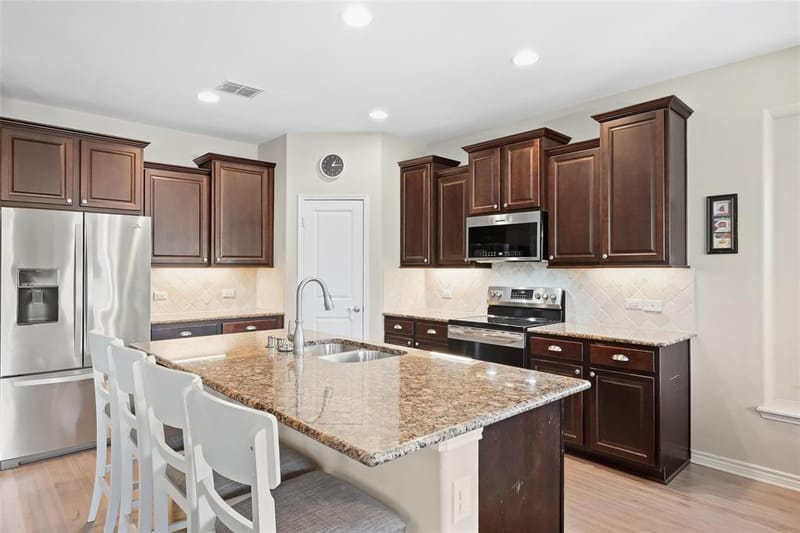11305 Gibbons Creek Drive, Frisco TX 75036 - Photo 13