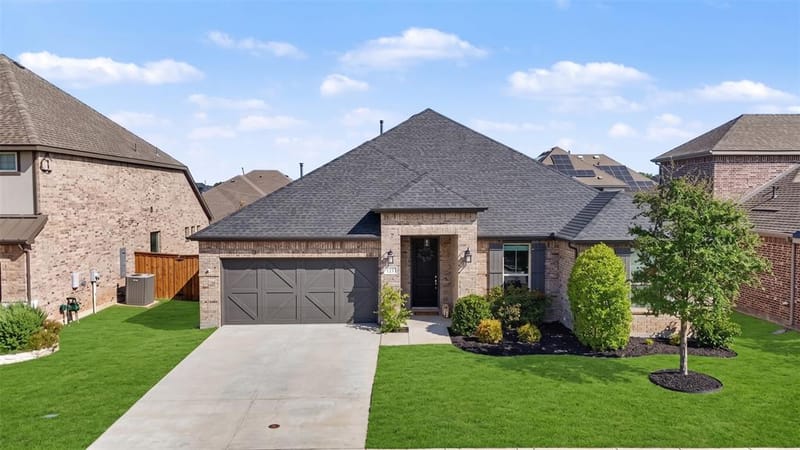1213 Whitewing Dove Drive, Little Elm TX 75068