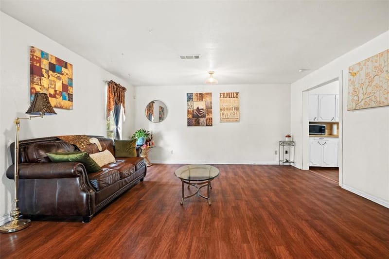 5325 trentman Street, Fort Worth TX 76119 - Photo 6