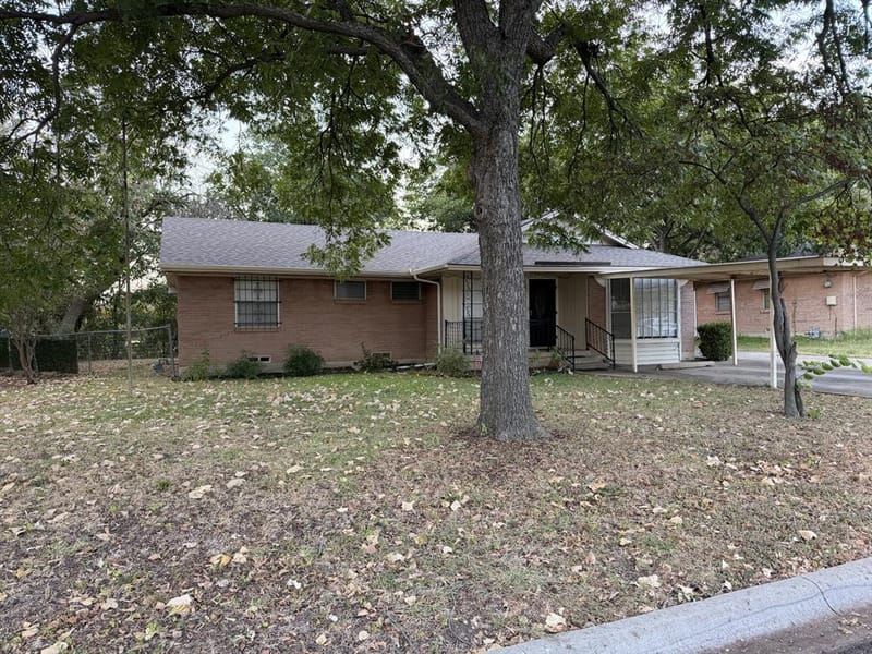 924 Monterey Drive, Denton TX 76209 - Photo 3