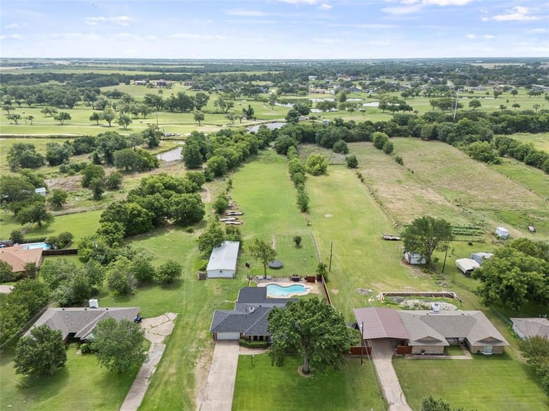 116 Willow lake Lane, Crandall TX 75114