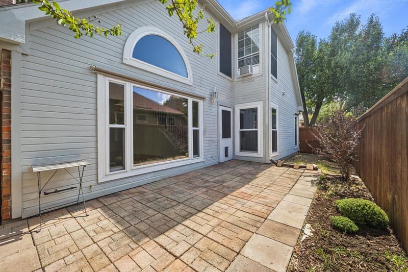 800 Fallen Leaf Court, Irving TX 75063 - Photo 32