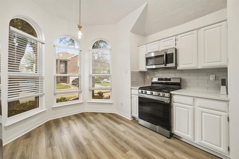 800 Fallen Leaf Court, Irving TX 75063 - Photo 15