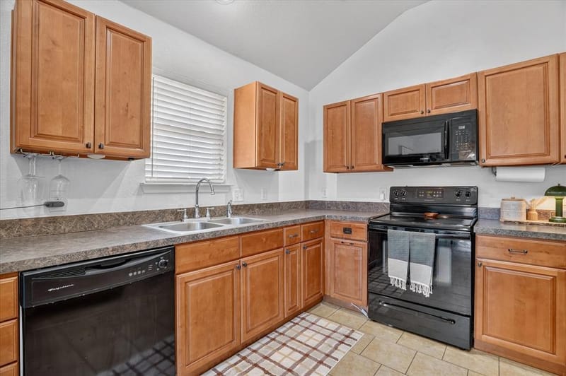 237 Wellington Trail, Weatherford TX 76085 - Photo 13