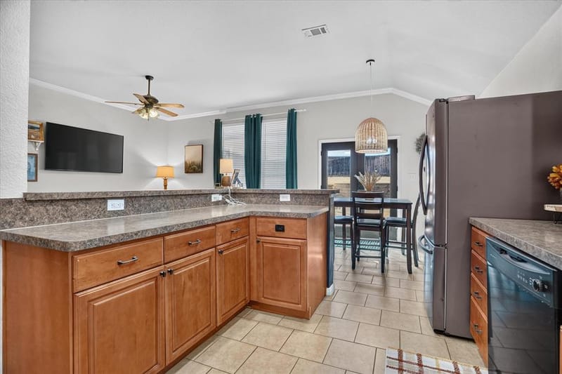 237 Wellington Trail, Weatherford TX 76085 - Photo 14
