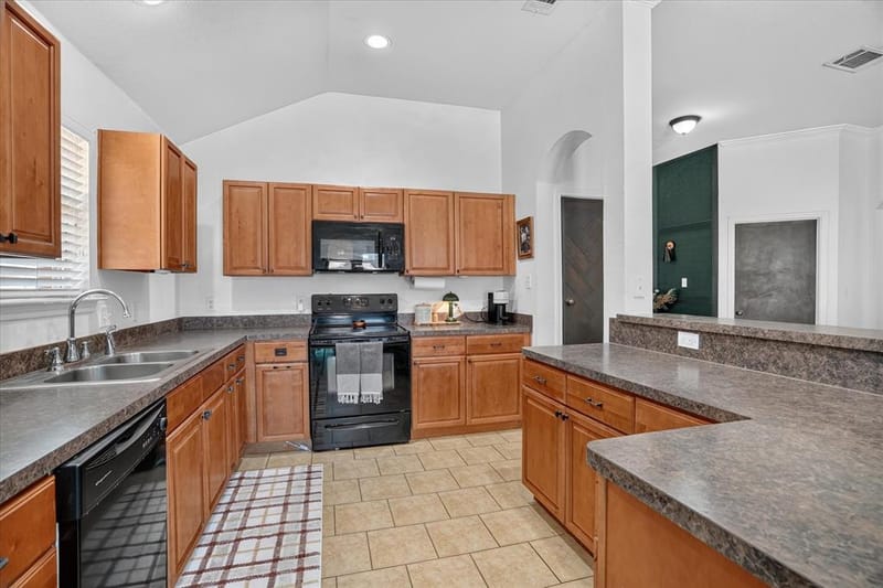 237 Wellington Trail, Weatherford TX 76085 - Photo 11