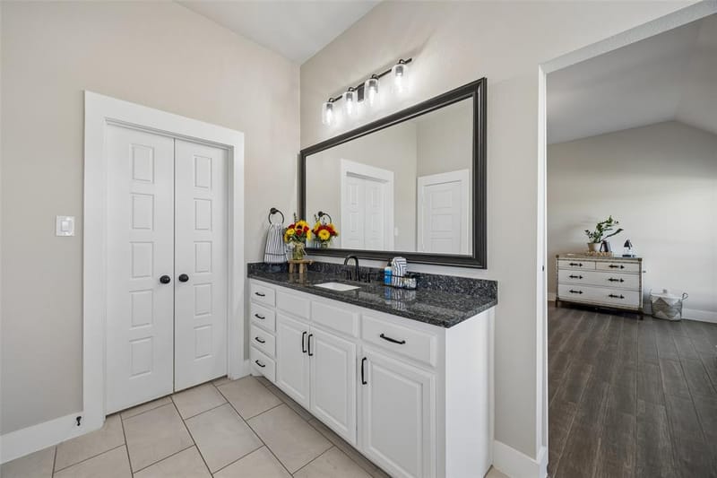 1402 Oliver Creek Lane, Justin TX 76247 - Photo 17