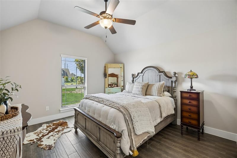 1402 Oliver Creek Lane, Justin TX 76247 - Photo 12
