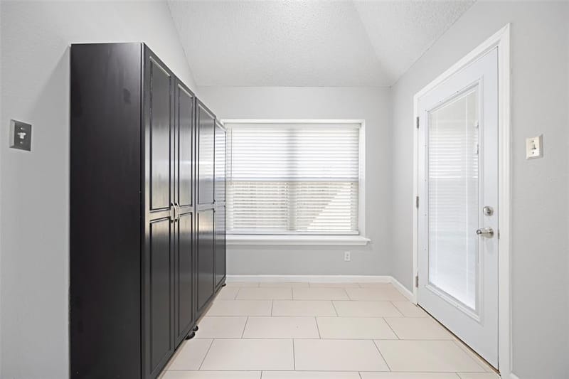 2202 Ashwood Court, Carrollton TX 75006 - Photo 10