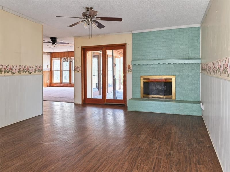4504 Mink Drive, Haltom City TX 76117 - Photo 9