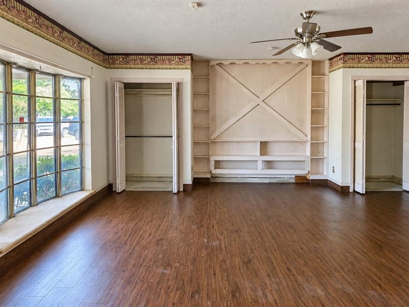 4504 Mink Drive, Haltom City TX 76117 - Photo 8