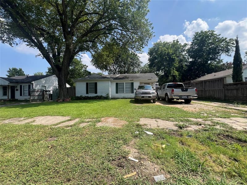8810 Eldon Drive, Dallas TX 75217 - Photo 13