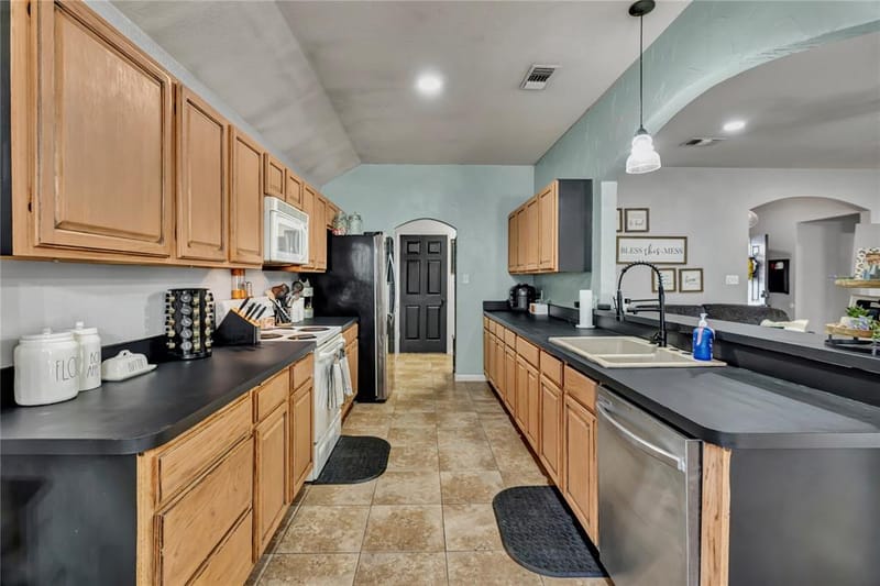 351 Meador Lane, Burleson TX 76028 - Photo 17