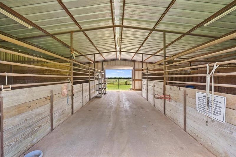 17948 FM 986, Poetry TX 75160 - Photo 6