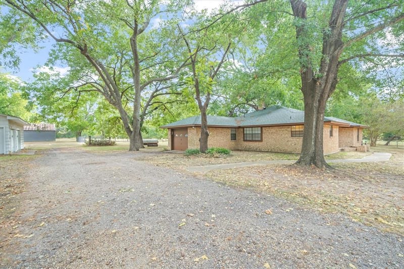 10861 County Road 2326, Terrell TX 75160 - Photo 2