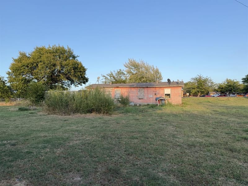 803 N US Highway 69, Celeste TX 75423 - Photo 22