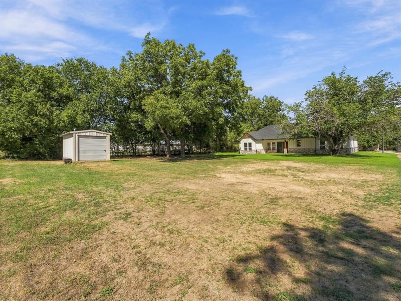1810 Carpenter Street, Bridgeport TX 76426 - Photo 30