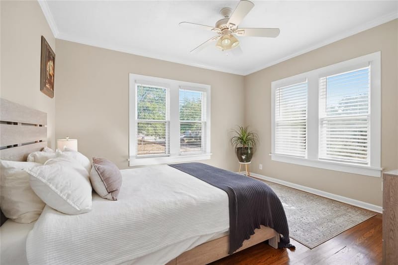 4901 Calmont Avenue, Fort Worth TX 76107 - Photo 11