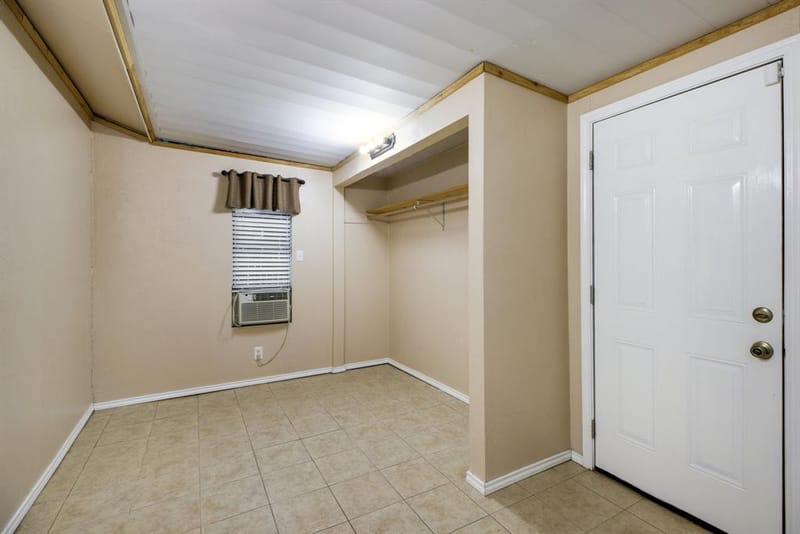 715 Salem Drive, Arlington TX 76014 - Photo 20
