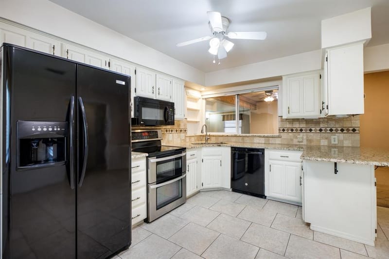 715 Salem Drive, Arlington TX 76014 - Photo 11