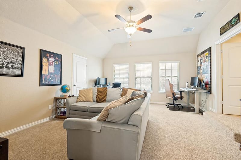 911 Mountain Laurel Drive, Euless TX 76039 - Photo 16