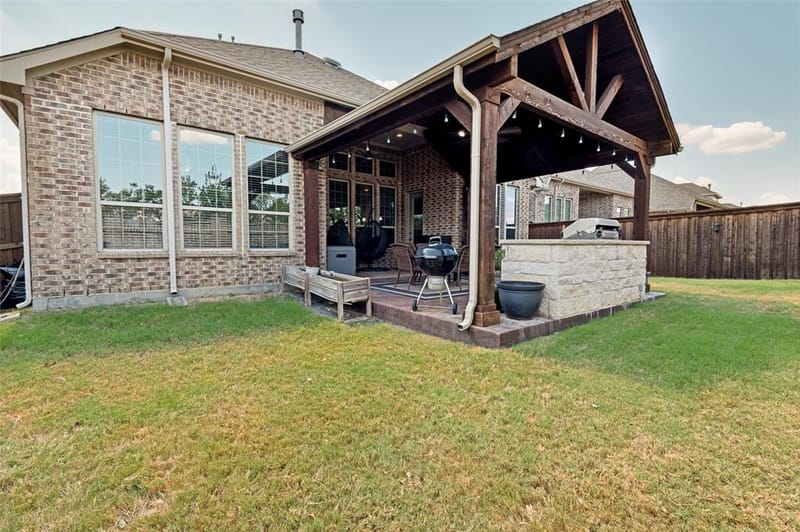 911 Mountain Laurel Drive, Euless TX 76039 - Photo 22