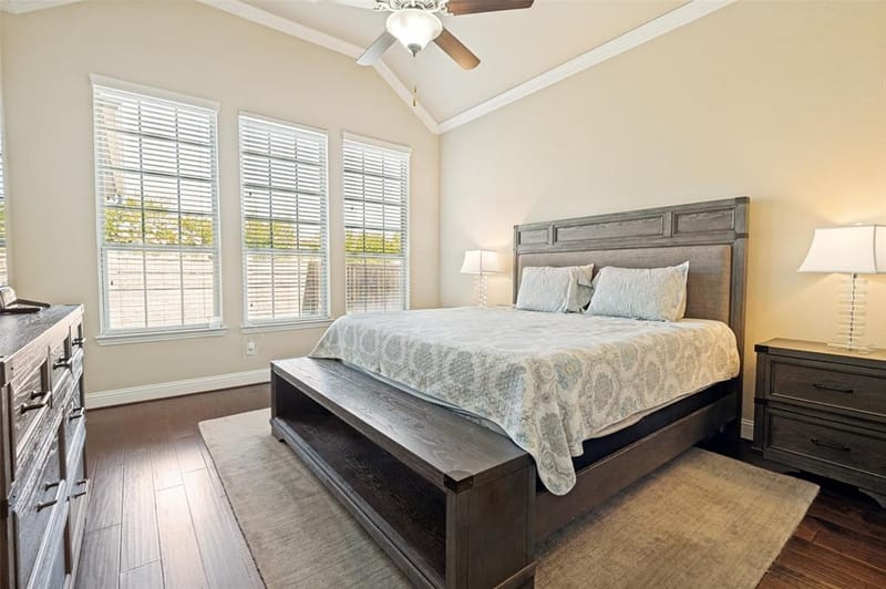 911 Mountain Laurel Drive, Euless TX 76039 - Photo 10