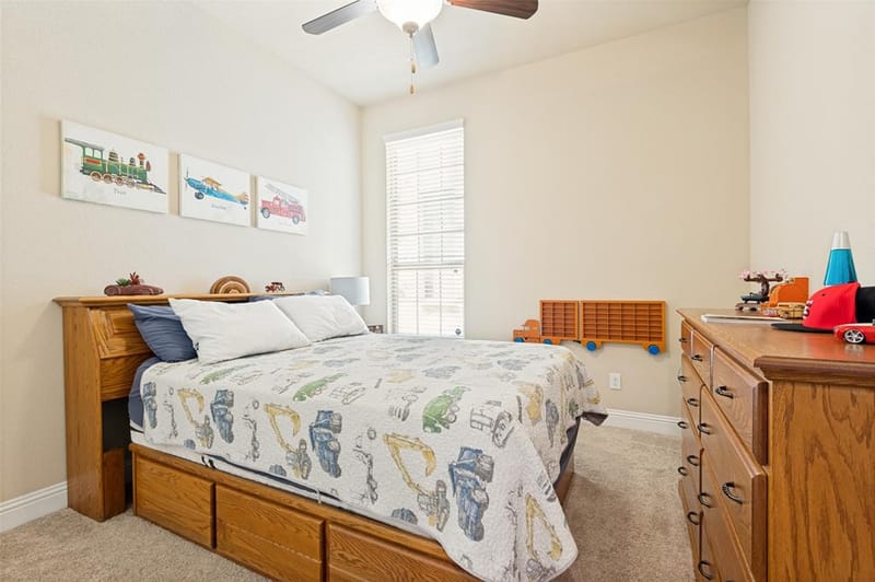 911 Mountain Laurel Drive, Euless TX 76039 - Photo 14