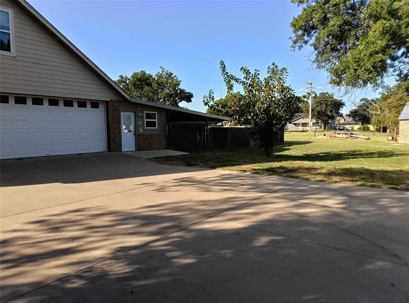 401 Pine Lane, Tolar TX 76476 - Photo 19