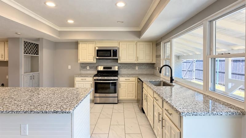 8508 Londonderry Lane, Dallas TX 75228 - Photo 10