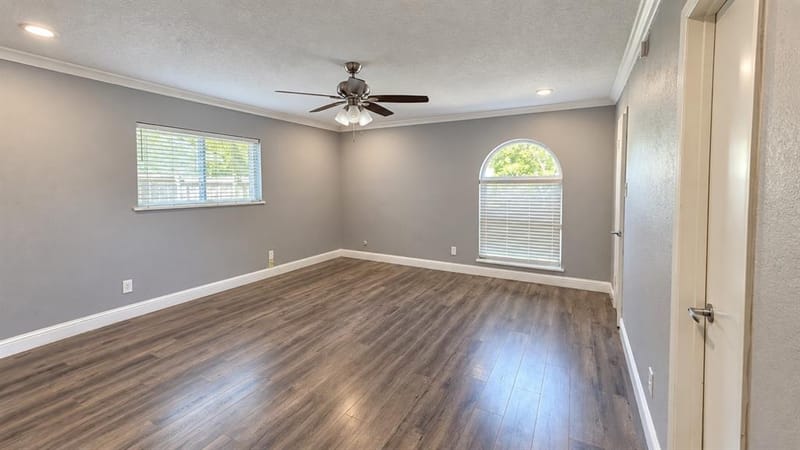 8508 Londonderry Lane, Dallas TX 75228 - Photo 18