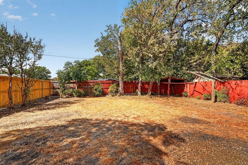 4044 Stanley Avenue, Fort Worth TX 76110 - Photo 36