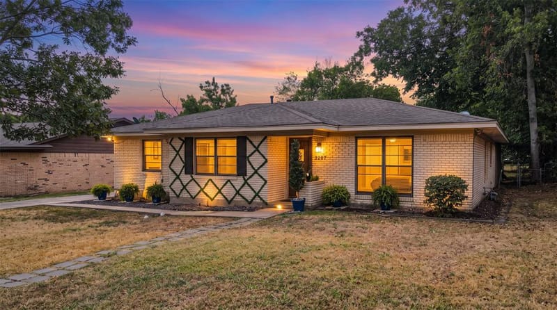 3207 Eastland Avenue, Greenville TX 75402
