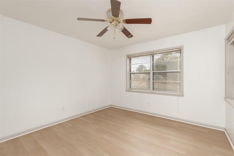 3207 Eastland Avenue, Greenville TX 75402 - Photo 15
