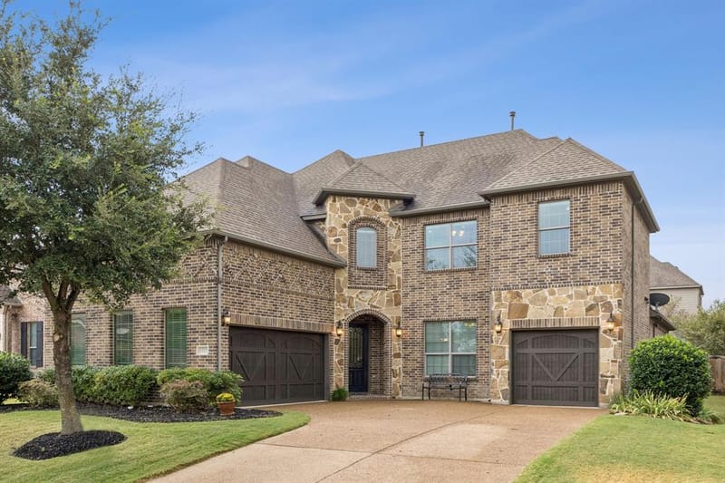 1013 Ember Crest Drive, Rockwall TX 75087