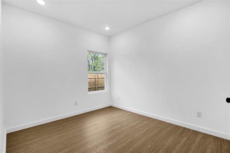 4410 Hamilton Avenue, Dallas TX 75210 - Photo 20