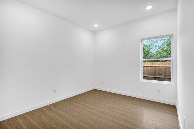4410 Hamilton Avenue, Dallas TX 75210 - Photo 21