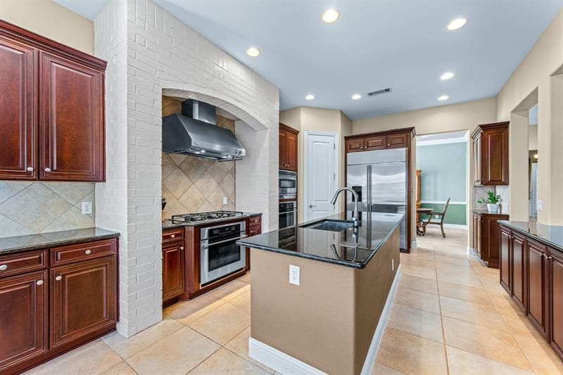 7122 Lake Mead Court, Frisco TX 75036 - Photo 14
