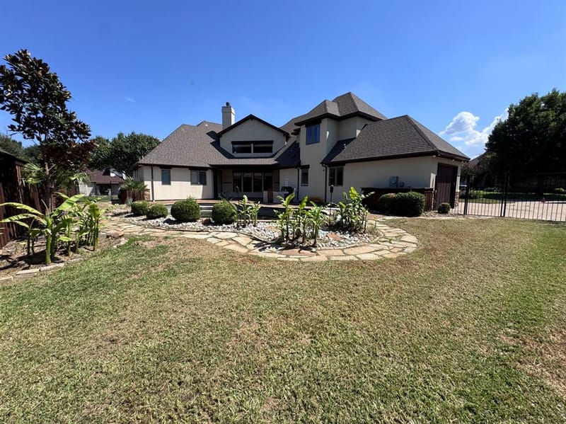 1401 Long And Winding Road, Mansfield TX 76063 - Photo 7