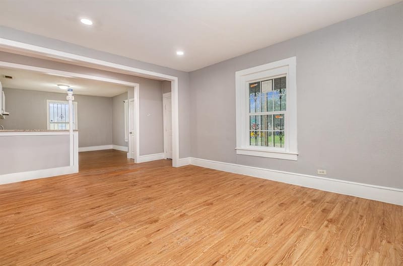 2602 Lenway Street, Dallas TX 75215 - Photo 2