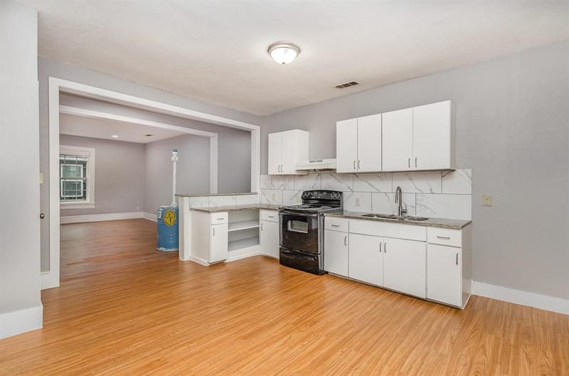 2602 Lenway Street, Dallas TX 75215 - Photo 3