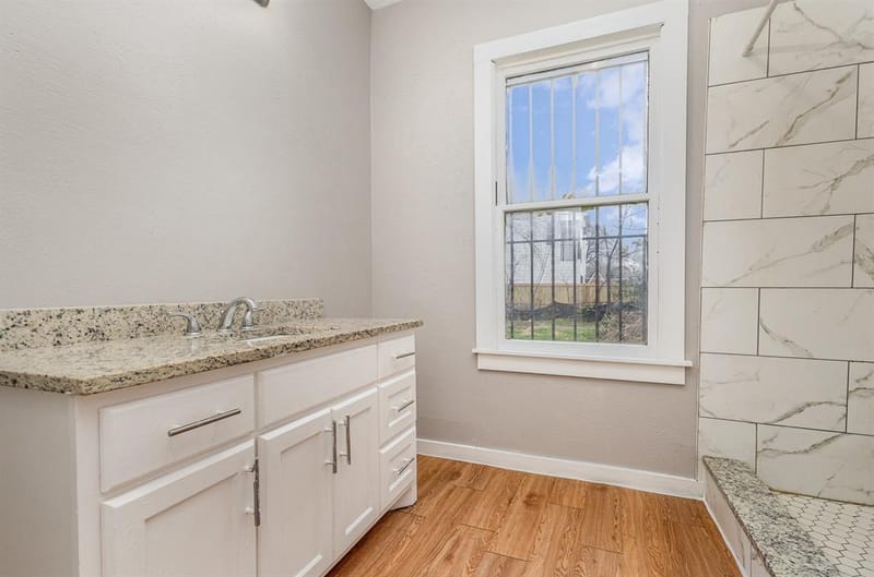 2602 Lenway Street, Dallas TX 75215 - Photo 9