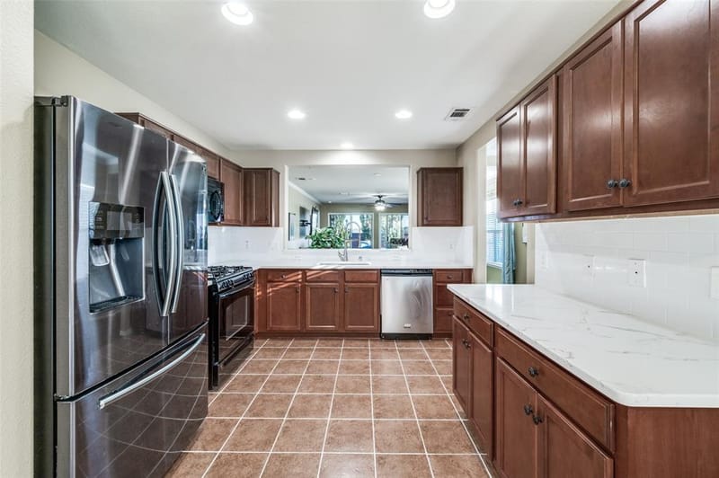 1216 Troon Drive, Frisco TX 75036 - Photo 7